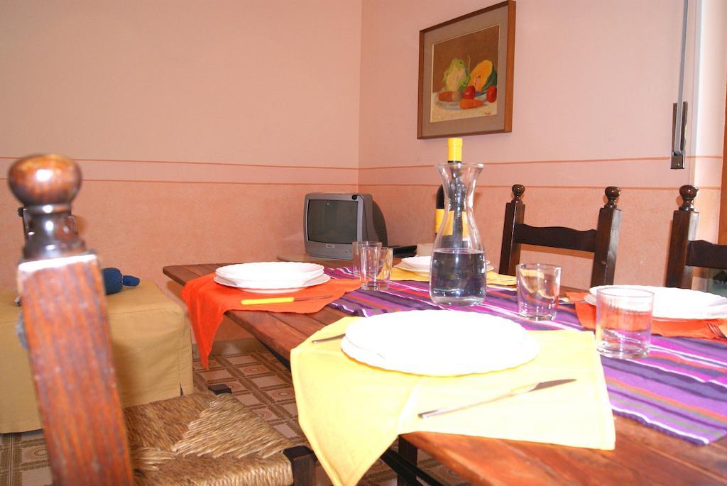 La Terrazza Tra Pini E Mare Apartment San Bartolomeo Al Mare Phòng bức ảnh